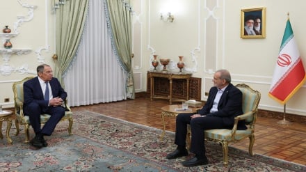 پزشکیان در دیدار لاوروف: تعمیق مناسبات تهران و مسکو گامی کلیدی در تحکیم نظم چندجانبه‌گراست