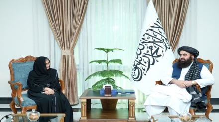 متقی در دیدار رئیس جدید یوناما: کمک‌ها به افغانستان باید به سمت زیرساخت‌ها حرکت کند