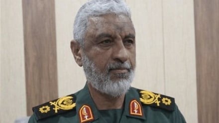 سردار عظمایي: د امریکايي بېړیو د ډوبَولو لپاره  شېبې شمېرو