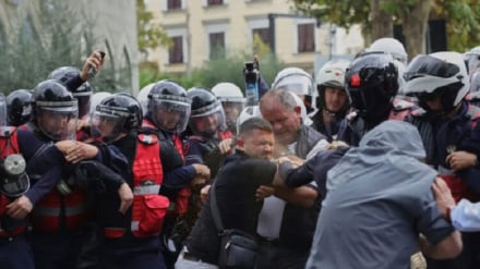 Protesta studentore e nisur paqësisht kthehet në “e dhunshme”. Si u përkeqësua situata? +Foto