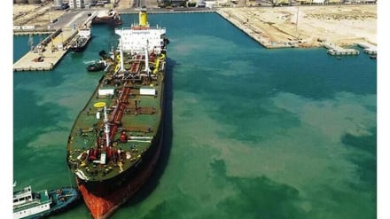 Экспорт более 5 миллионов тонн нефтепродуктов из иранского порта Шахид Раджаи