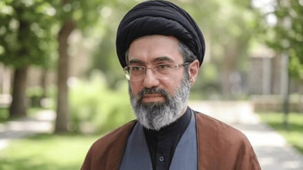Rahbar: Shalat, Pilar Kehidupan yang Baik dan Penopang Kokoh Melawan Setan