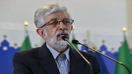 روایت حداد عادل از اهتمام رهبر شهید انقلاب به نماز