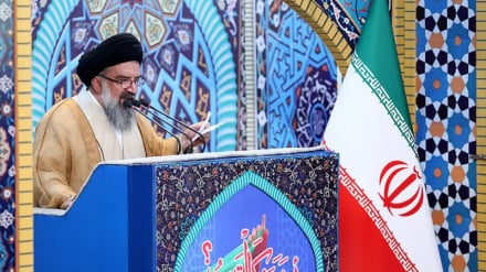 خطیب نماز جمعه تهران: تا زمانی که آمریکا از شیطنت‌های خود دست برندارد، ایران مقاوم خواهد ماند