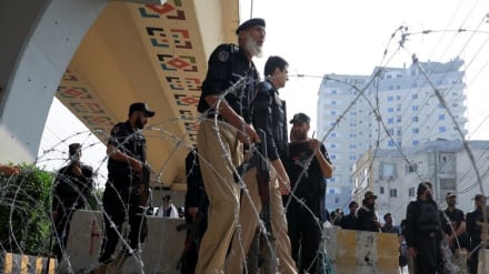 خېبر پښتونخوا کې بېړنی حالت؛ تحریک انصاف د اعلي وزیر د خوشې کېدو غوښتنه کوي